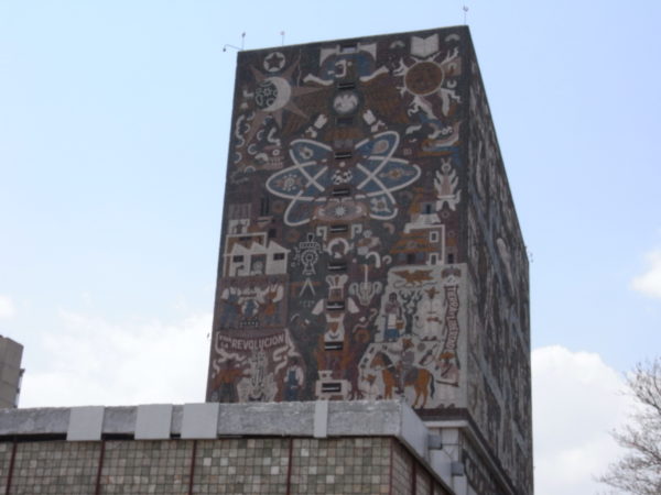 メキシコ国立大学 壁画 UNAM